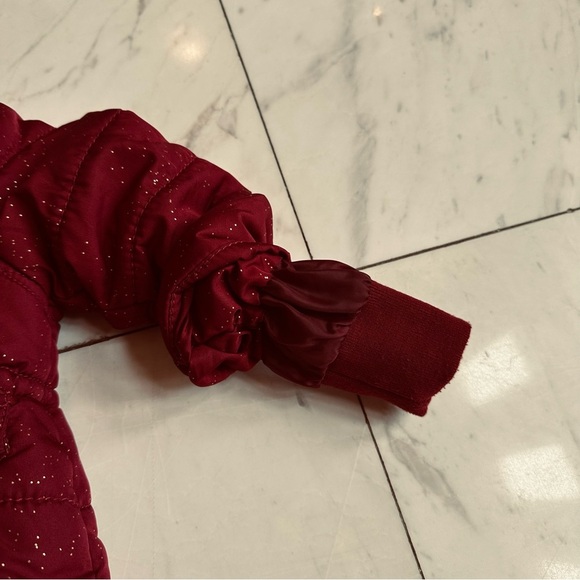 π3/$20π Carter's Red Puffer Jacket with Faux Fur Hood - Picture 8 of 10